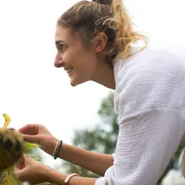 Empreintes, le premier livre de Jessica Prealpato, Meilleure cheffe pâtissière du monde en 2019, propose 60 recettes de saison à réaliser chez soi pour 35,90 euros