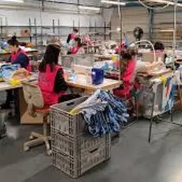 En coulisses - Découvrez les coulisses de Brodelec – L’art du marquage textile industriel