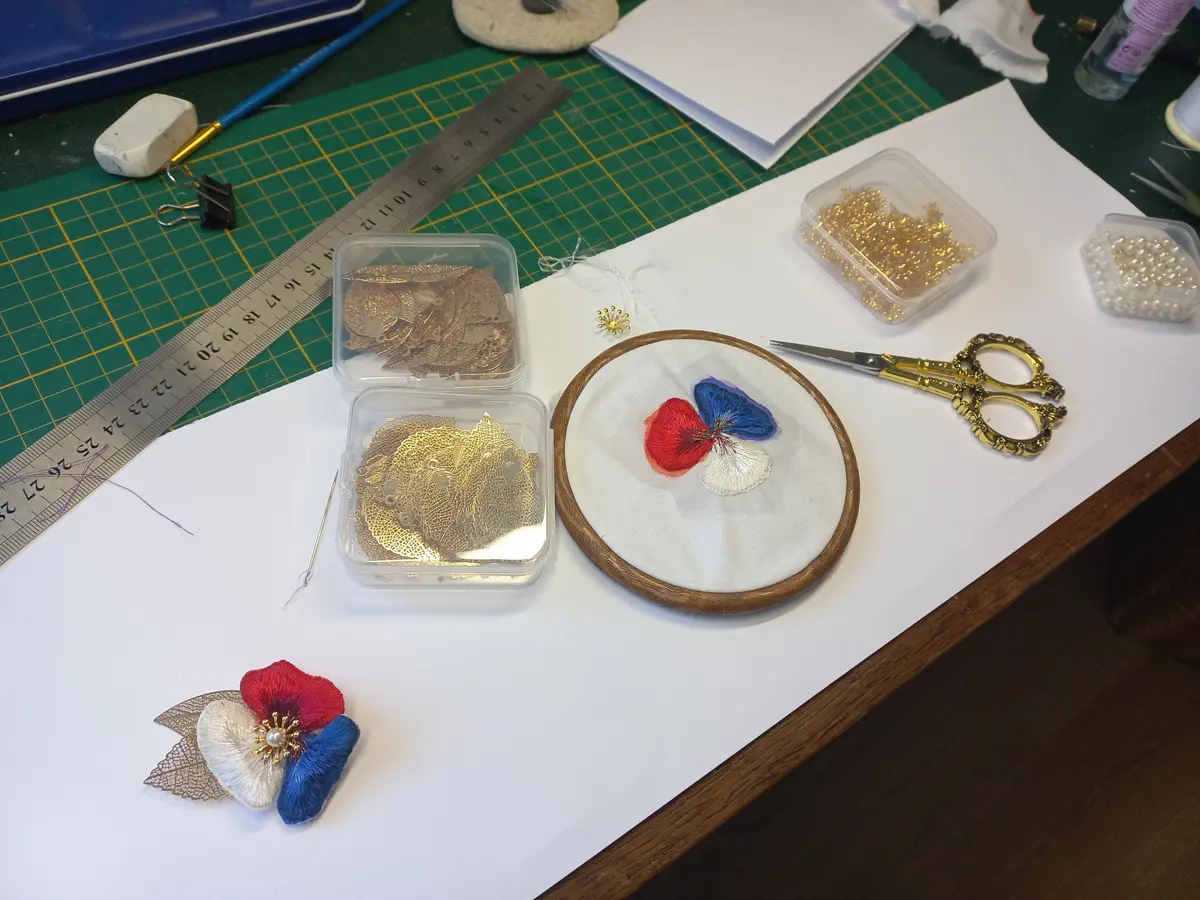 En coulisses - Découvrez les coulisses de l'atelier VERONIQUE M, BRODERIE ET CREATION