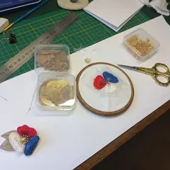 En coulisses - Découvrez les coulisses de l'atelier VERONIQUE M, BRODERIE ET CREATION