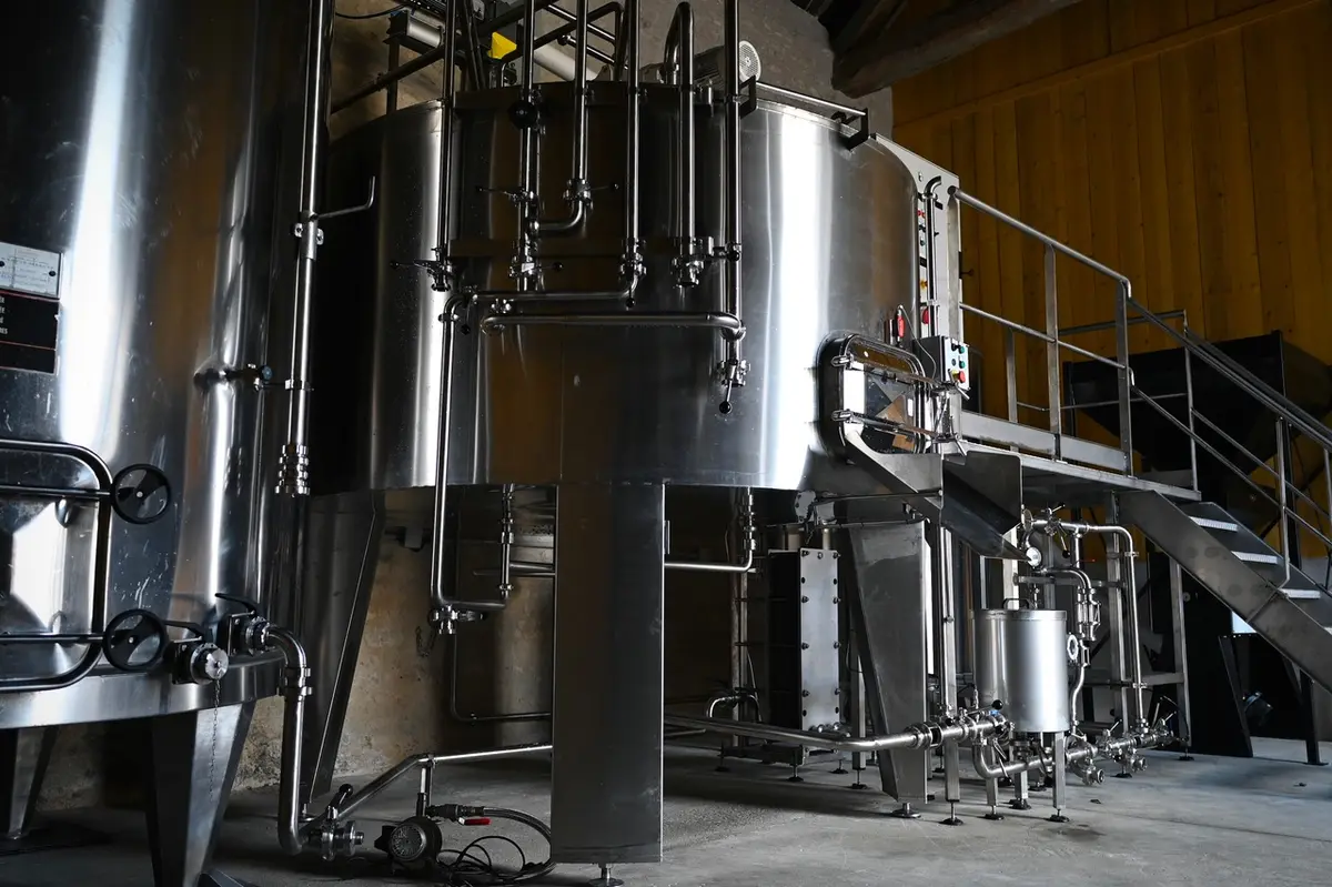 En coulisses - Découvrez les coulisses de la DISTILLERIE DE FARONVILLE