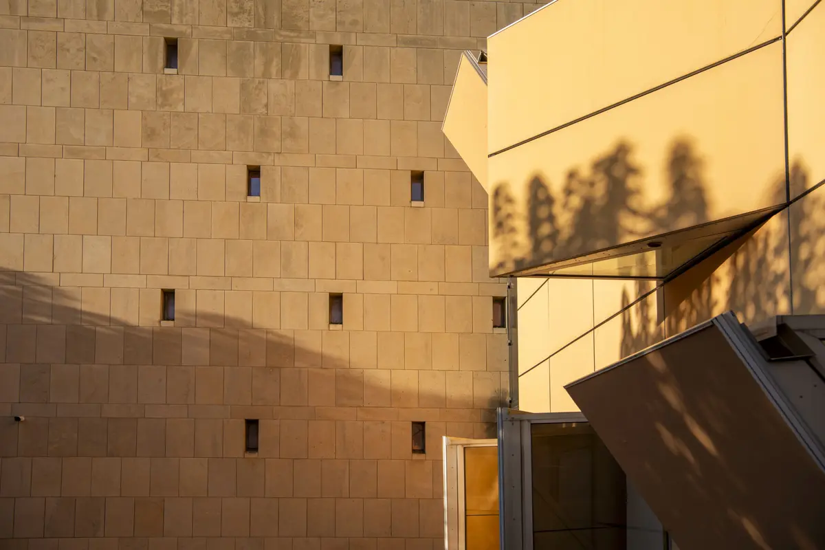 En lumière ! Visite guidée architecturale des Archives nationales d'outre-mer