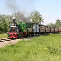 Le train touristique à vapeur CFTR en route vers son dépot alsacien DR