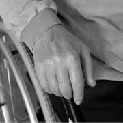 Ensemble autour de MIKA