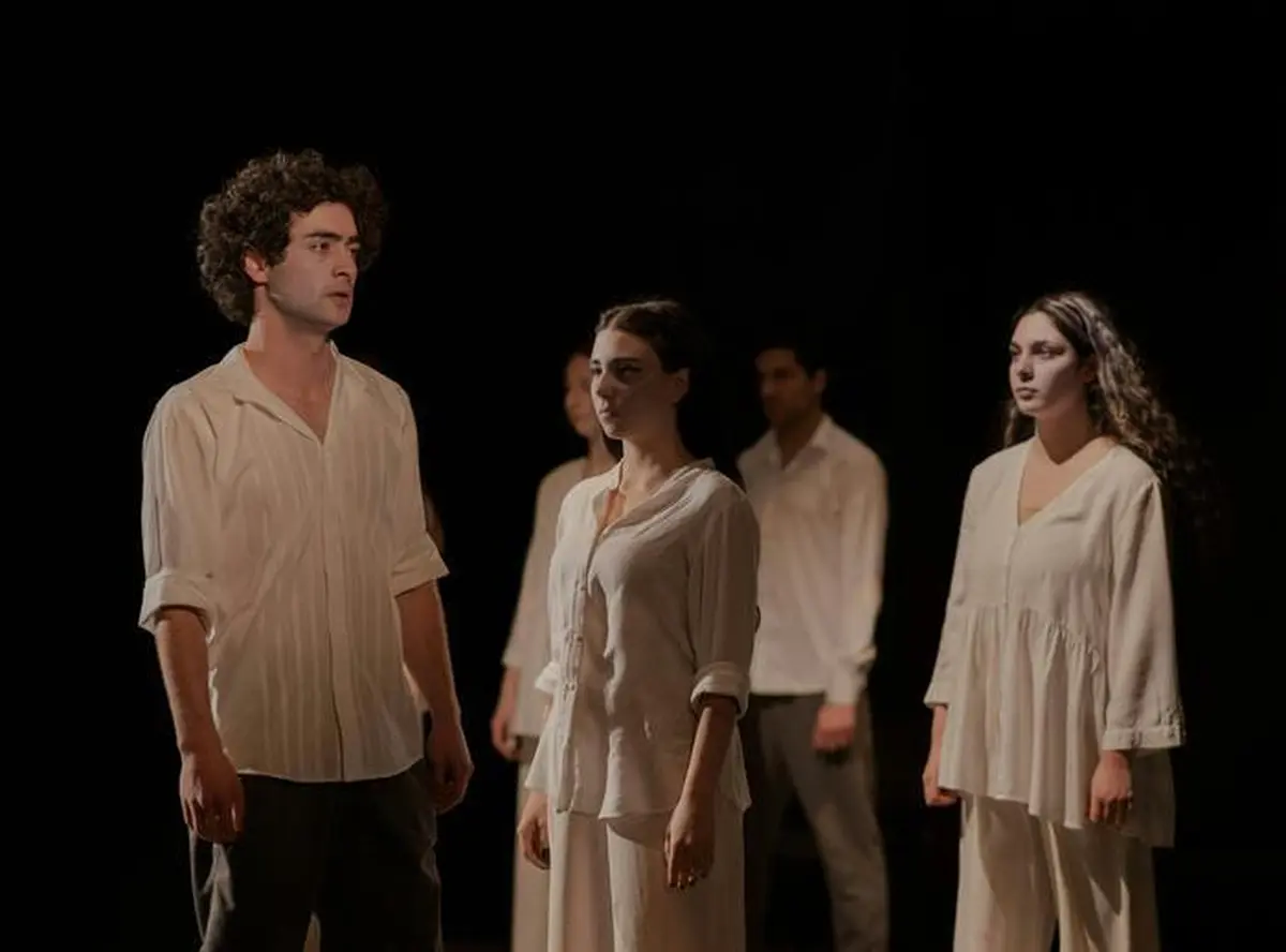 Envie de découvrir le théâtre ?