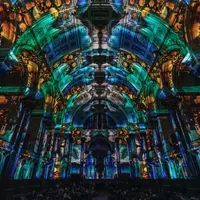 Eonarium FLOW : un spectacle lumineux immersif au Palais de la Bourse DR