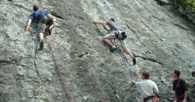 Escalade de la falaise Haut-Somont &agrave;  Yenne (73)