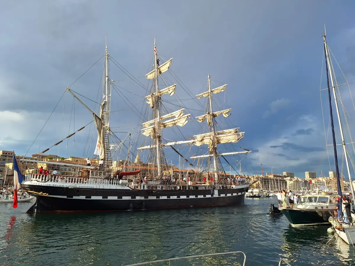 Escale et visite du Belem