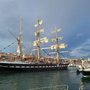 Escale et visite du Belem