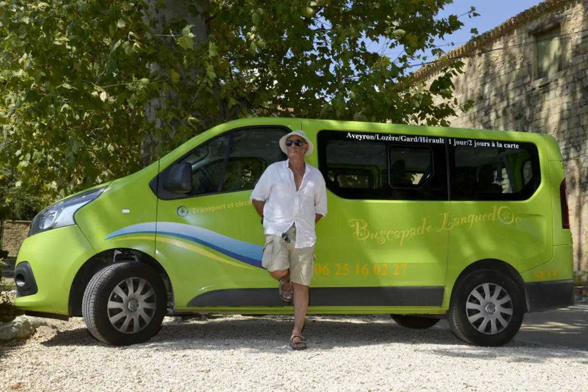 Escapade En Mini-Bus Avec Buscapade : Fête Des Grandes Crêches D’aniane