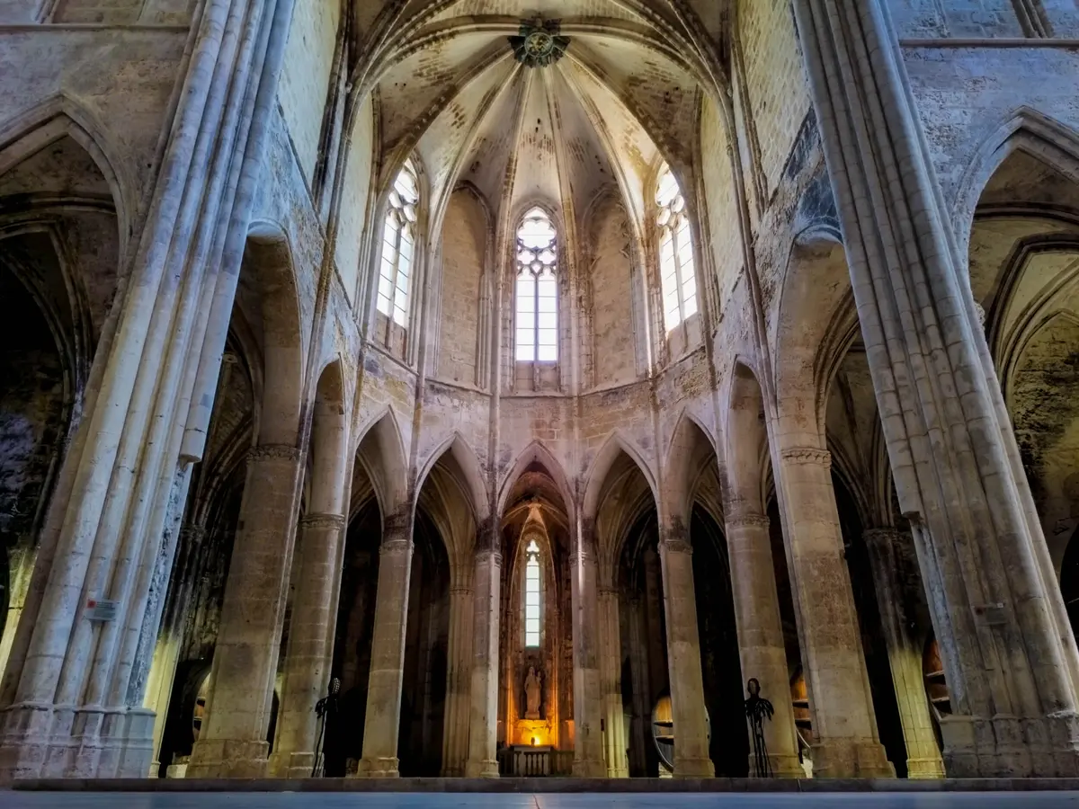 Escapade En Mini-Bus Avec Buscapade : L'Abbaye Cistercienne De Valmagne En Demi-Journée