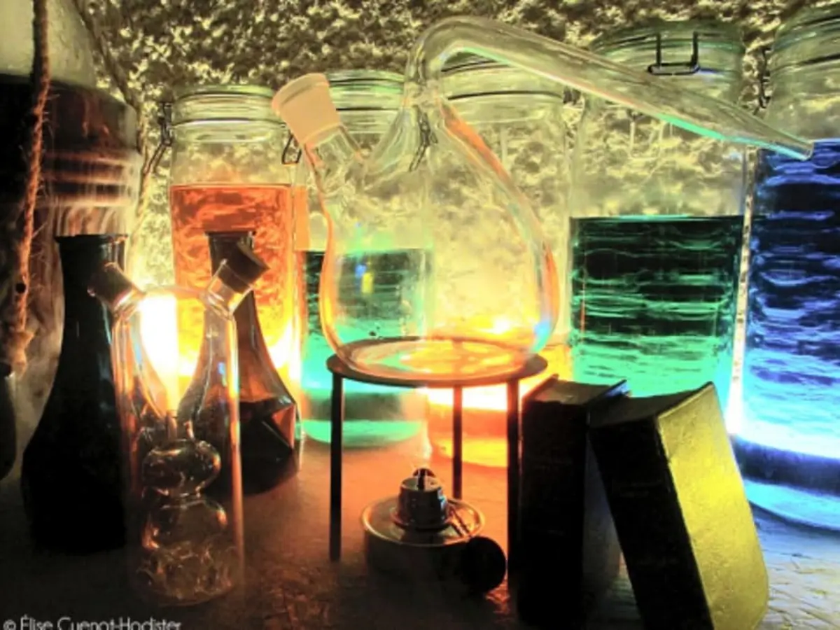 Escape Game Secrets de la liqueur verte à Grenoble (38)