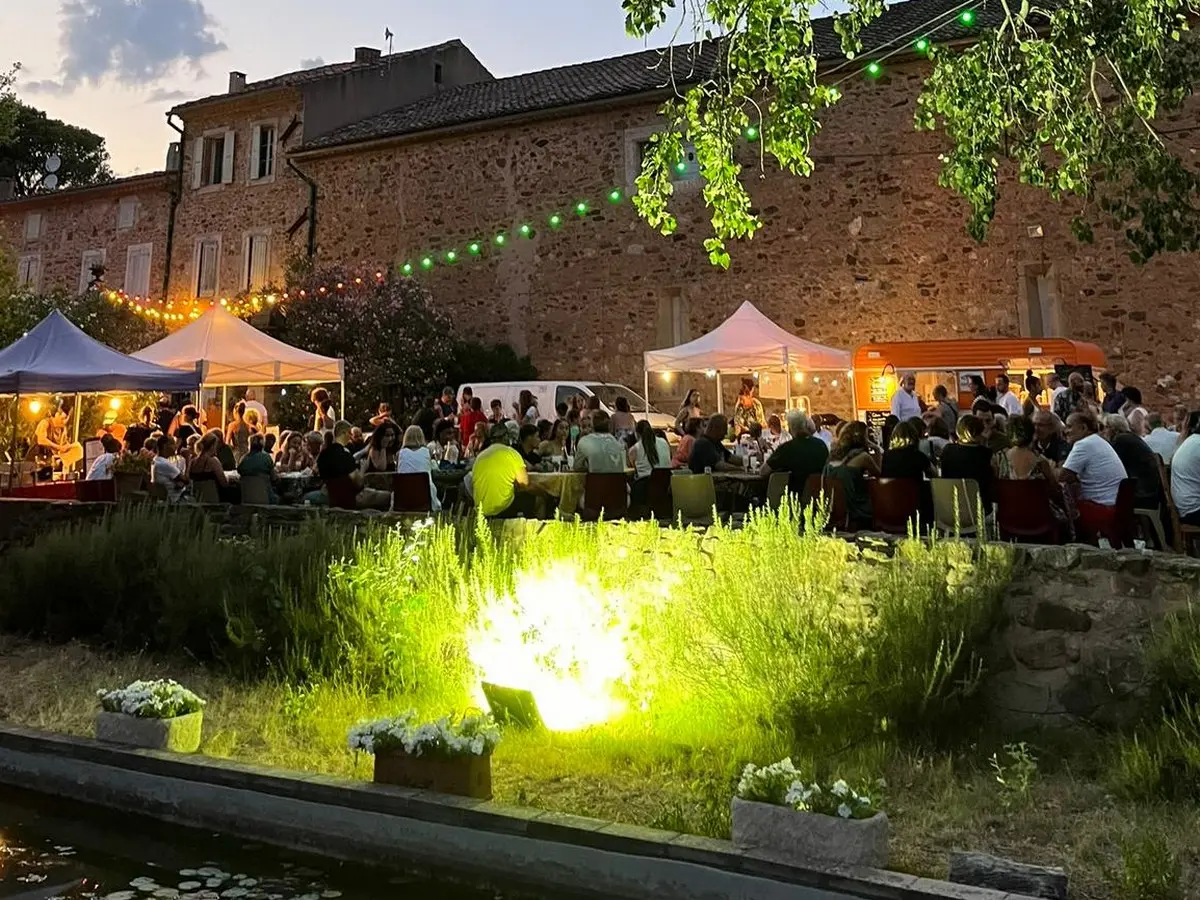 Este'V Night - Marché Nocturne