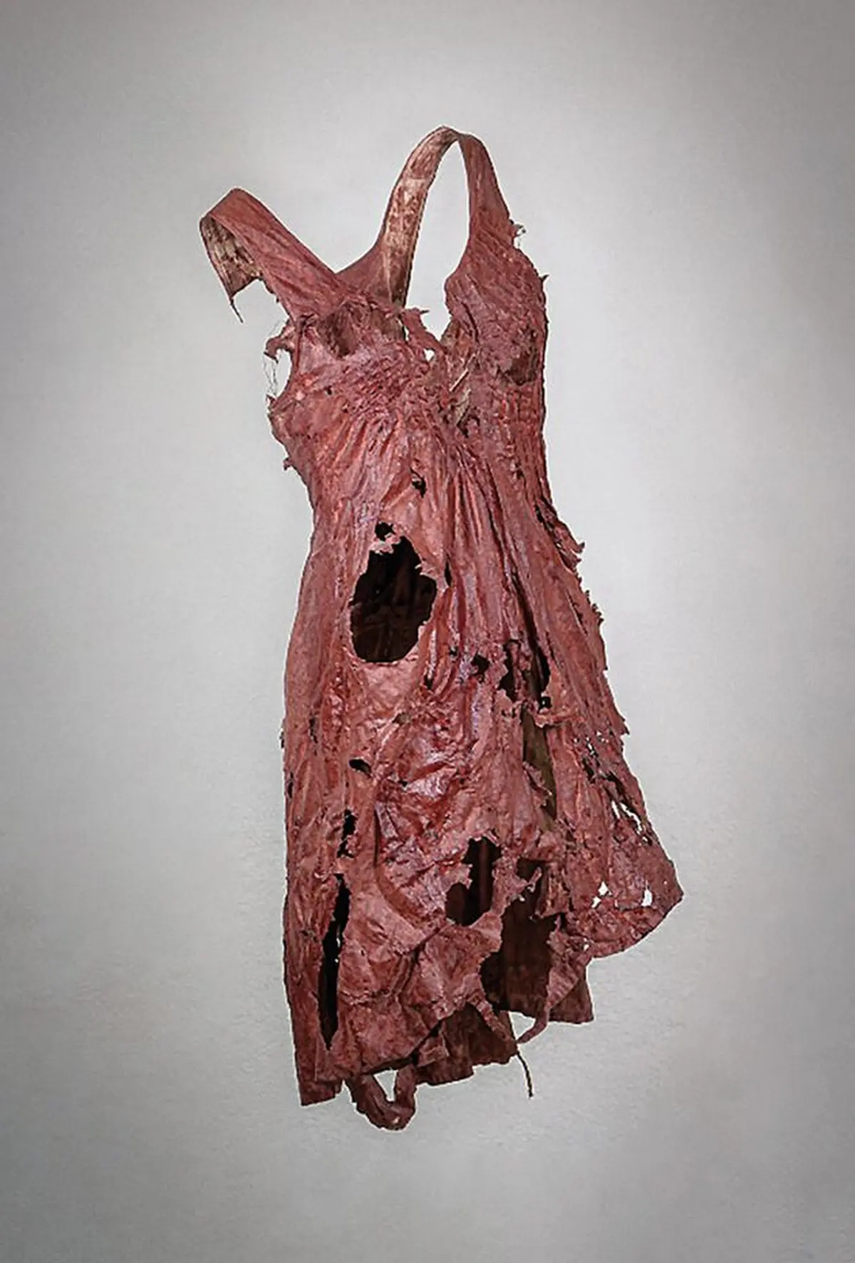 Une robe fantomatique