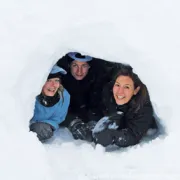 Et si on passait une  nuit dans un igloo ?