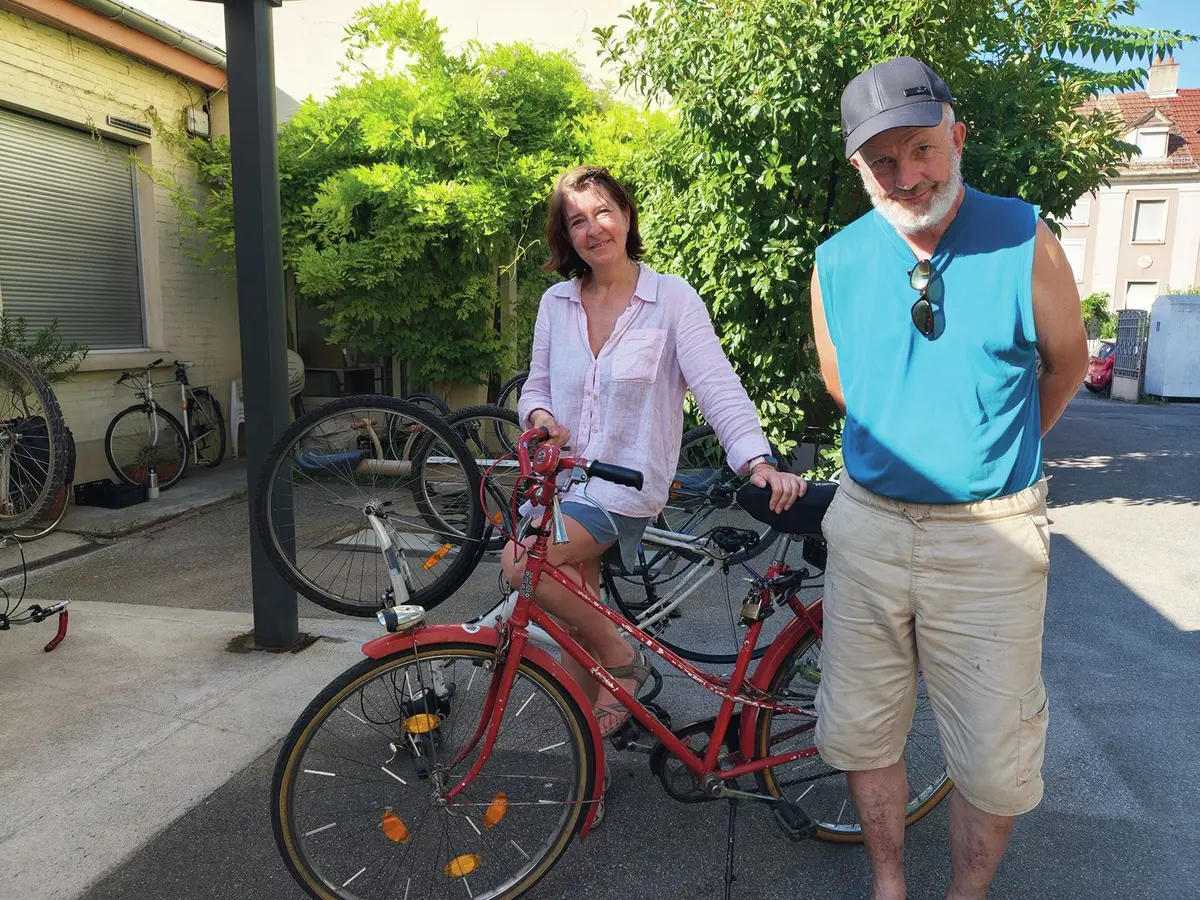 Jeanne et Jean-Pierre, bénévoles de l'association