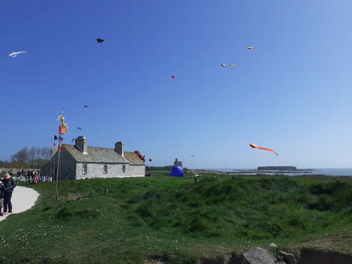 Et vole Eole à Tatihou, week-end cerfs-volants ouvert à tous ! - Ile Tatihou