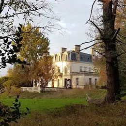 Etat(s) des lieux au jardin d'hélys-oeuvre