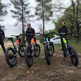 Été Actif : Draisienne électrique esplanade du chateau de St Aulaye
