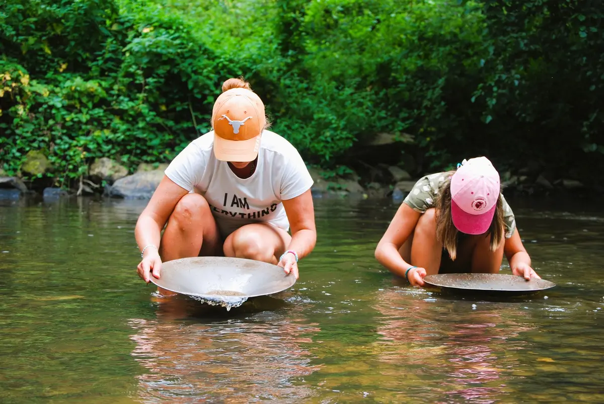 Eté actif - Orpaillage en rivière