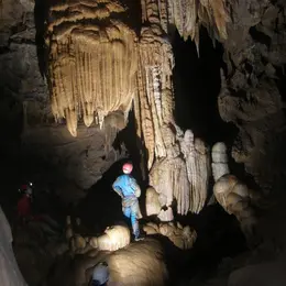 Été actif : Spéléologie