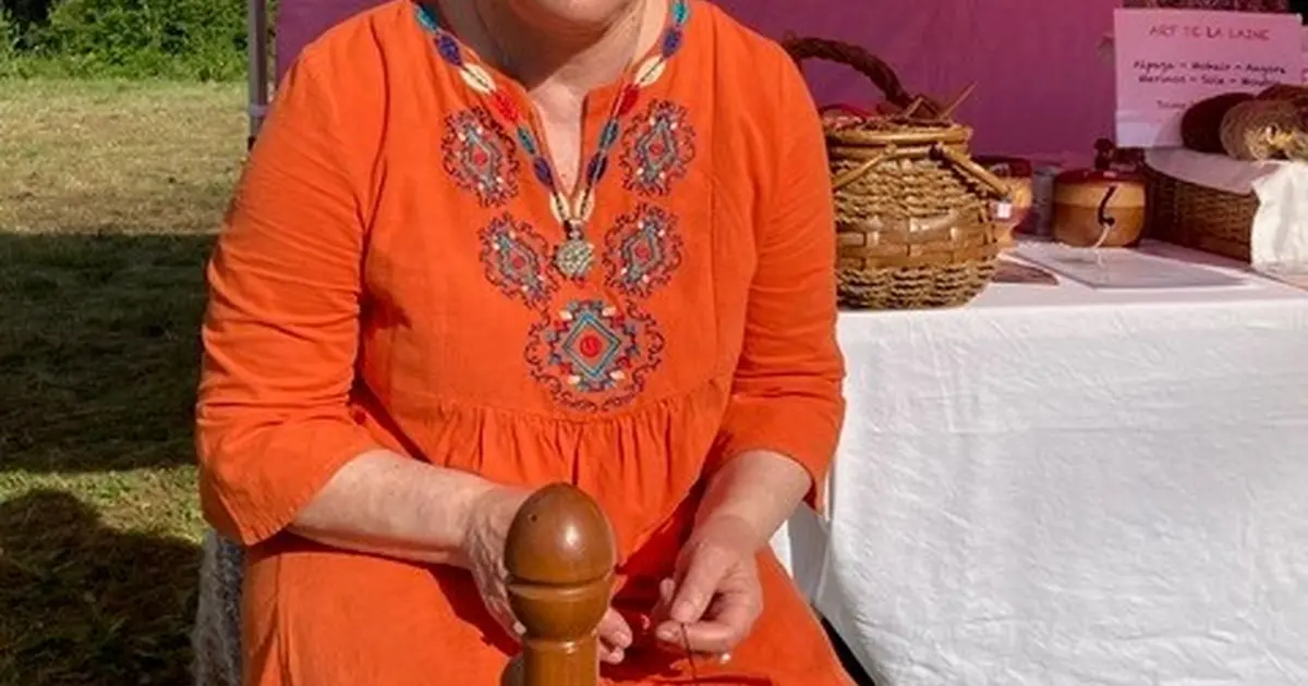 Été Artistique - Initiation au filage de la laine au fuseau avec Rosella