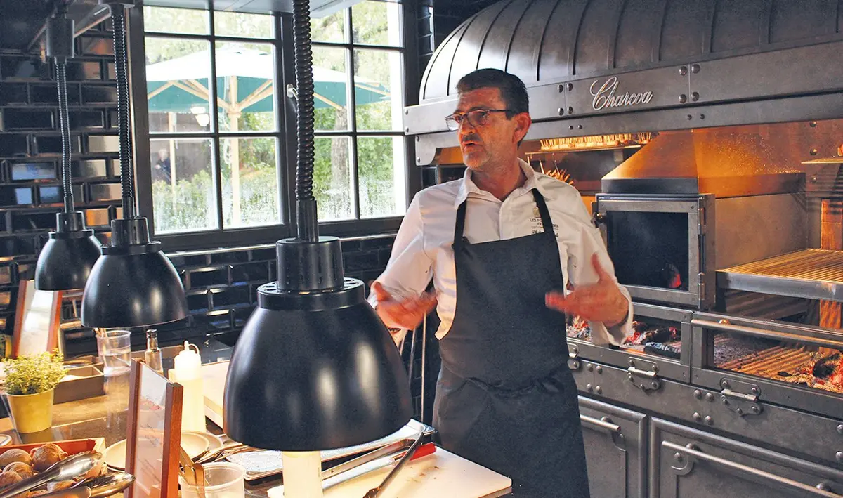 Le chef français du restaurant Amitié, Philippe Peuple