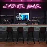 Le Cyber Bar et son ambiance unique DR