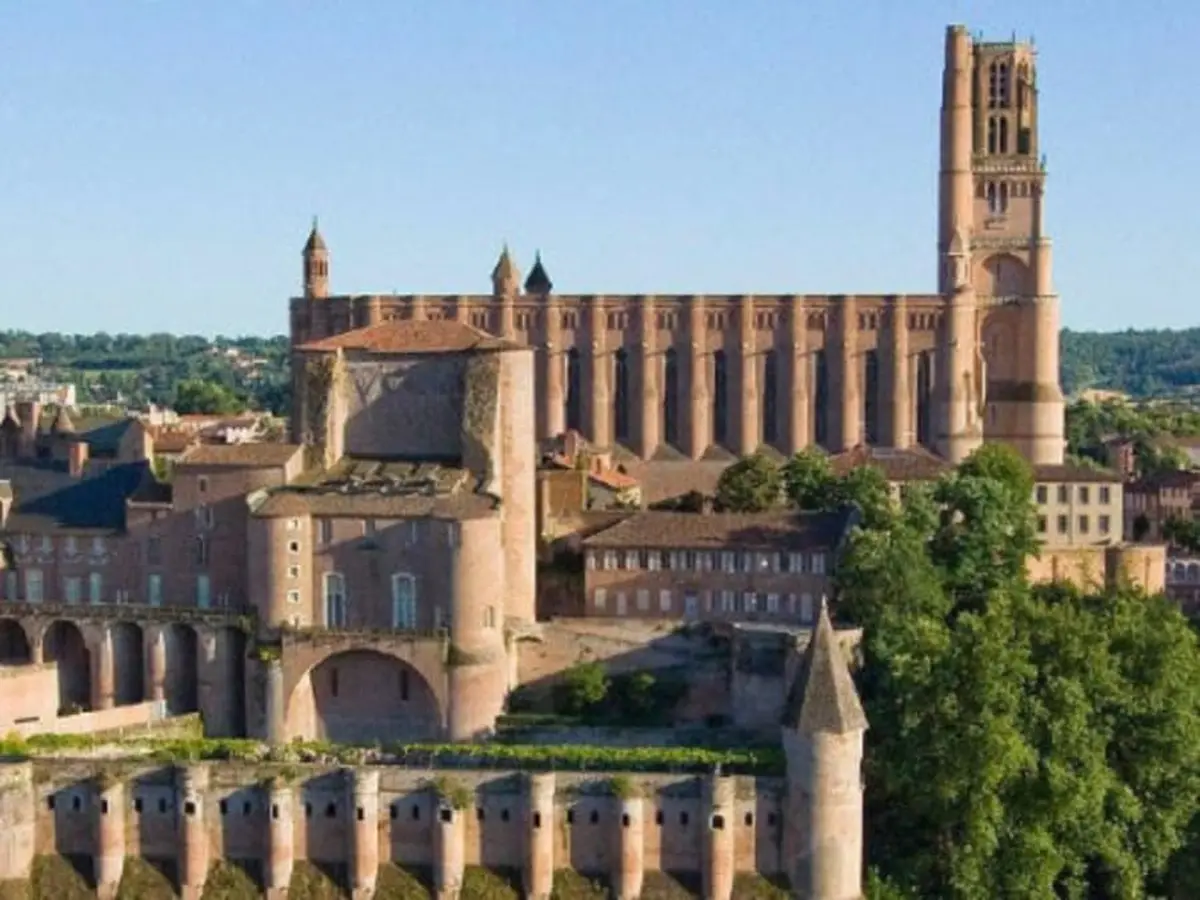 Excursion à Albi et Cordes-sur-Ciel au départ de Toulouse (31)