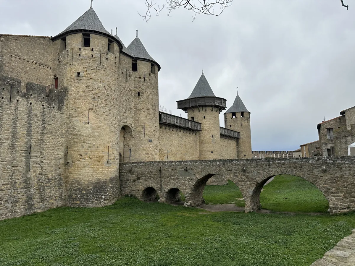 Excursion En Minibus Avec O'Thaubus : Carcassonne
