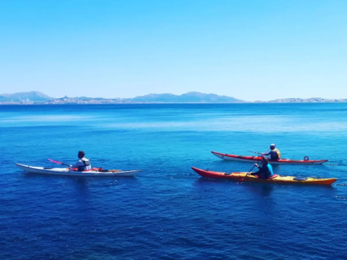 Excursion guidée en kayak Le Tour des Îles à Marseille (13)
