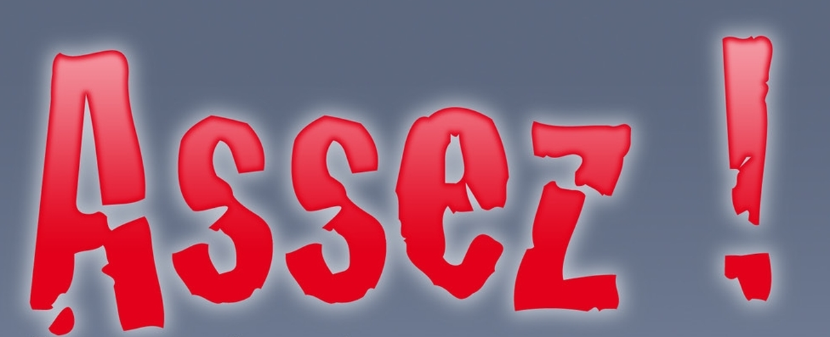 Exposition Assez ! d'Un Train Peut en Cacher un Autre