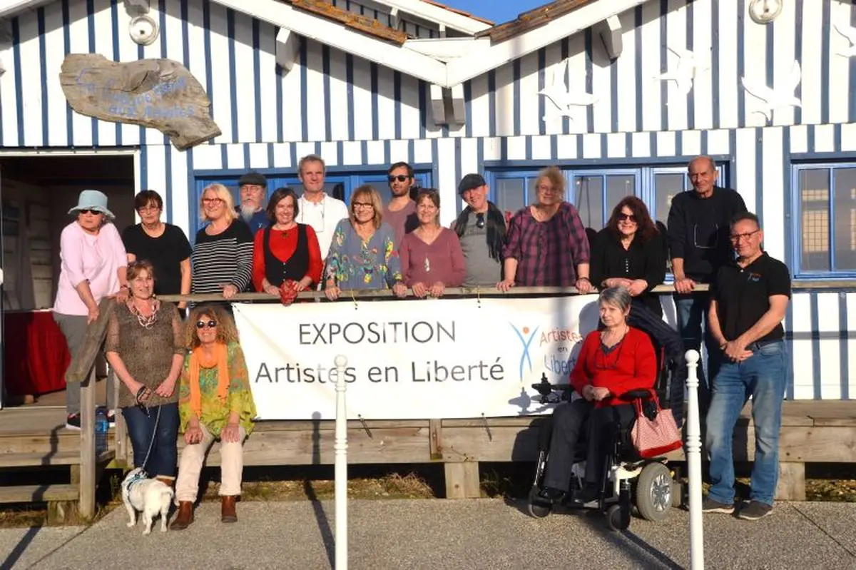 Exposition Cabane Bleue : Les artistes en liberté