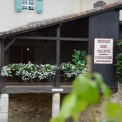 Exposition d'art à l'Oustàu Dou Saleys