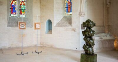 Exposition d'art contemporain au Donjon de Vez