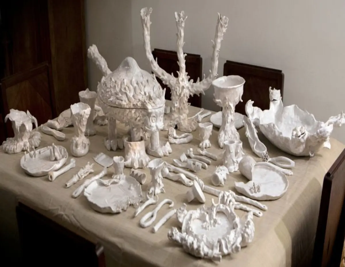 Paris : la Manufacture Marcadet expose ses créations en faïence à la Galerie Vallois