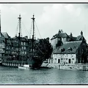 Exposition de photographies Balade dans le Pays d'Auge avec Gabriel Bretoq par l'association Pays d'Auge au Village Fromager - Livarot