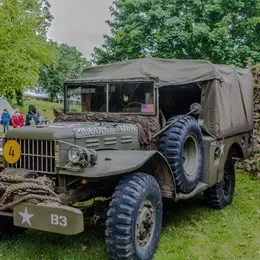 Exposition de véhicules militaires (Journées Européennes du patrimoine)