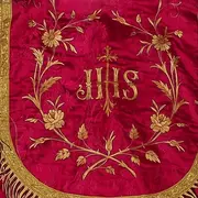 Exposition de vêtements liturgiques