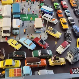 Exposition de voitures miniatures