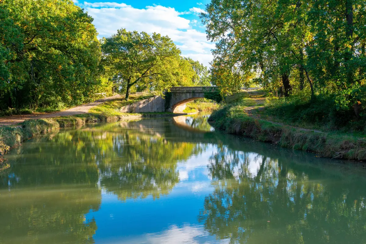 Exposition et conférences sur le canal du Midi à Agde pour les 30 ans de son inscription à l'UNESCO