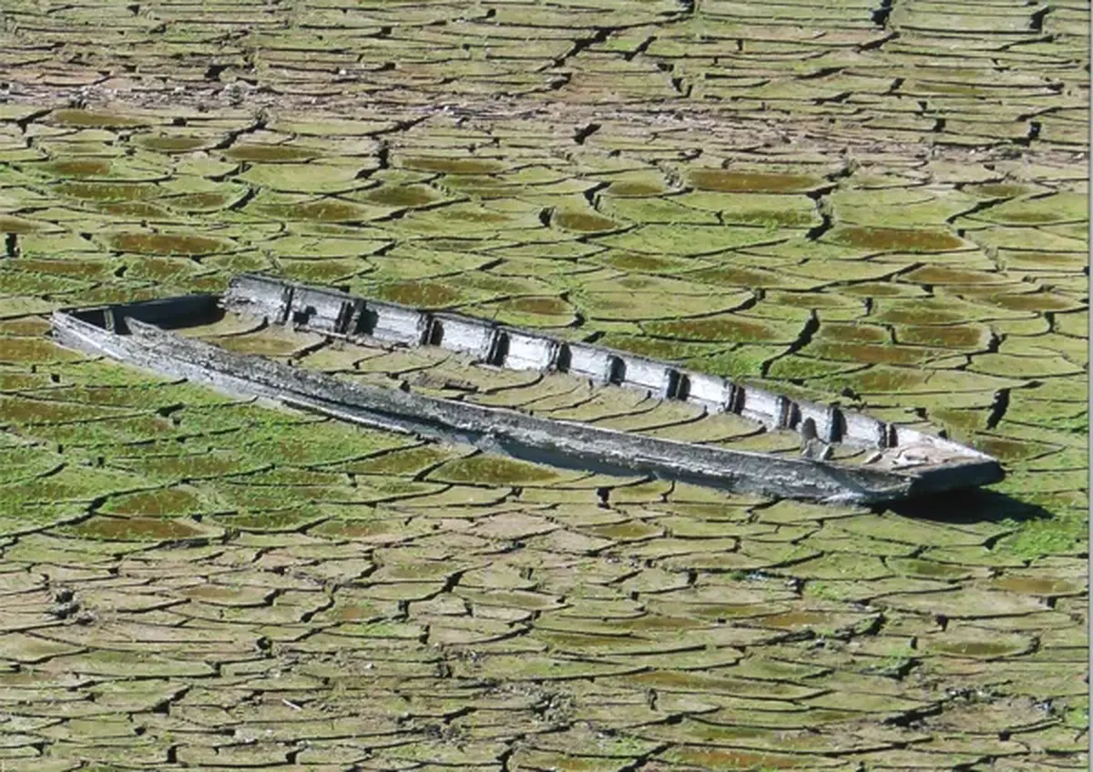 Exposition “Explosion de couleurs et les dessous du lac du barrage de Sarrans”
