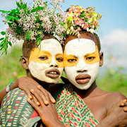 Exposition photographique du hall - Cinq regards, Cinq mondes