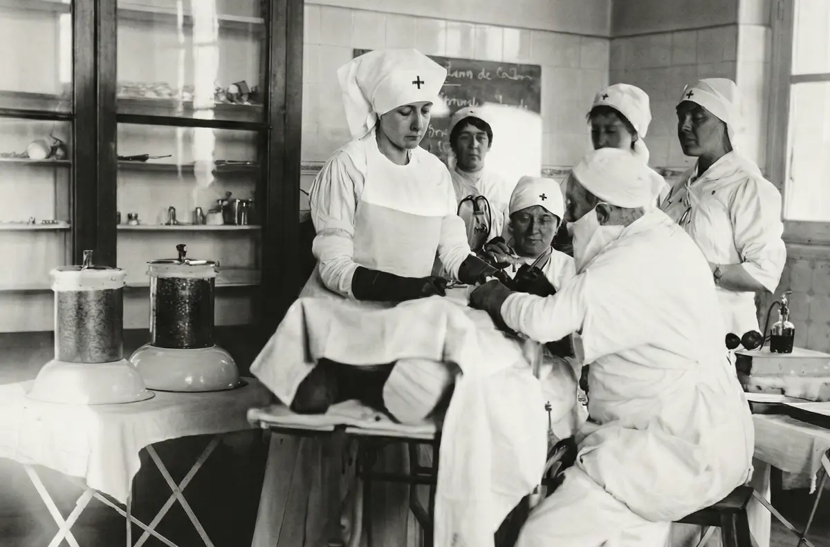 Exposition Regards d'Archives sur la santé - XIIe au XXIe siècle