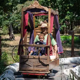L'Armoire aux Jeux - Parc de loisirs insolite