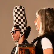 Fables à tables.  Compagnie aux deux ailes