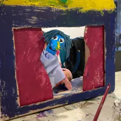 Fabrication d'une marionnette à gaine en pâte à bois à Paris