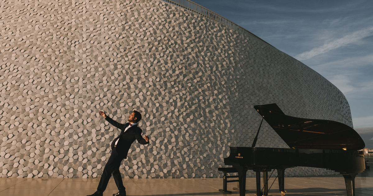 Fados, Folias and Other Portuguese Dances - Vasco Dantas Piano