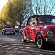 Faites de la N7 : traversée de véhicules anciens