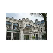 Fer forgé et savoir-faire : l'hôtel de France et le lycée Louis Barthou